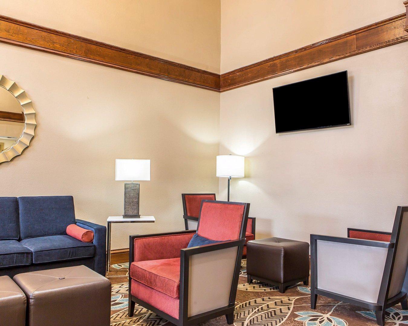 Comfort Suites Near I-80 And I-94 Lansing Exterior photo